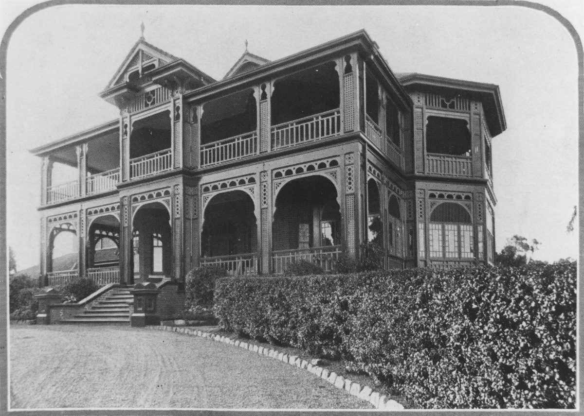 View of Ross Roy from the gravel driveway, 1922