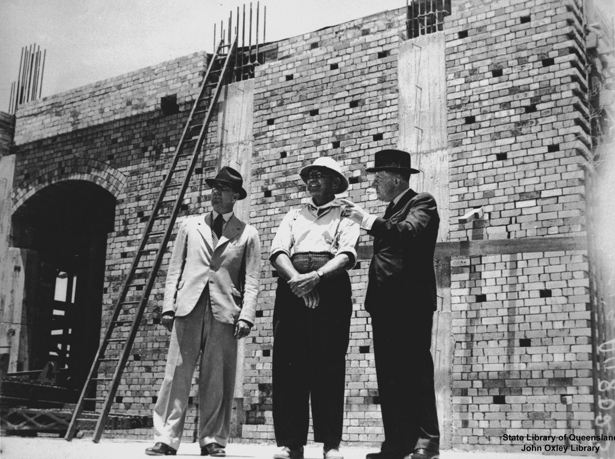 Officials standing in front the Forgan Smith Building, St Lucia Campus, Brisbane, 1937