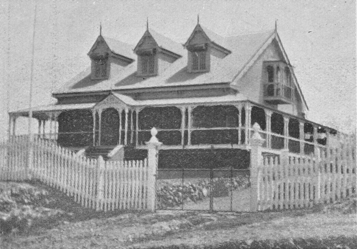 Farrington House in Alderley, 1932