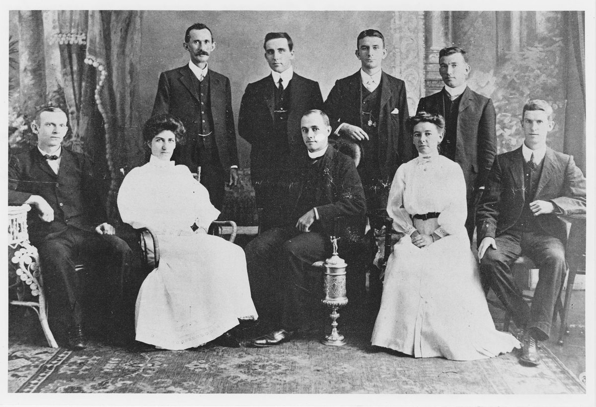 Winners of the Metropolitan tennis tournament in Brisbane, 1908
