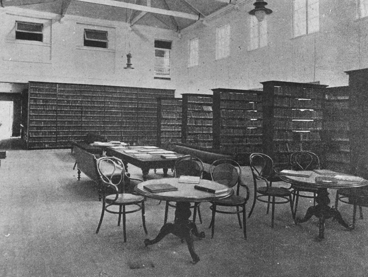 Interior view of the Brisbane School of Arts library, 1908