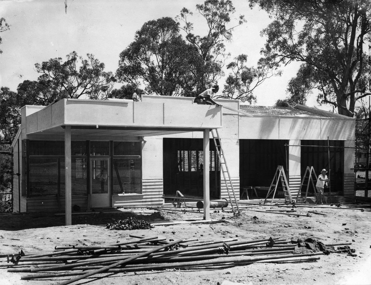Service station at Kenmore, Brisbane, 1953