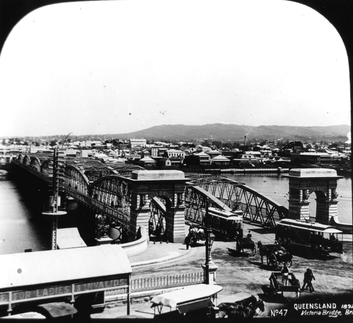 Traffic on Victoria Bridge, Brisbane, 1897