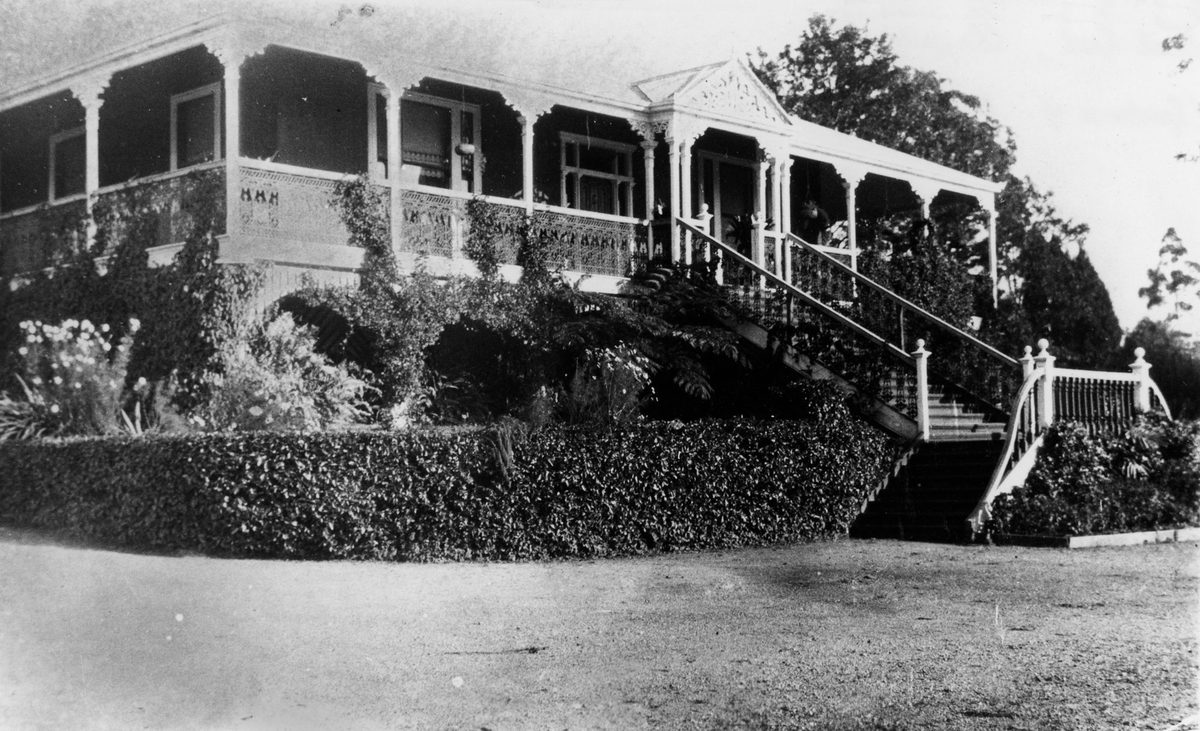 Exterior view of Kooralli, a Clayfield residence, 1919