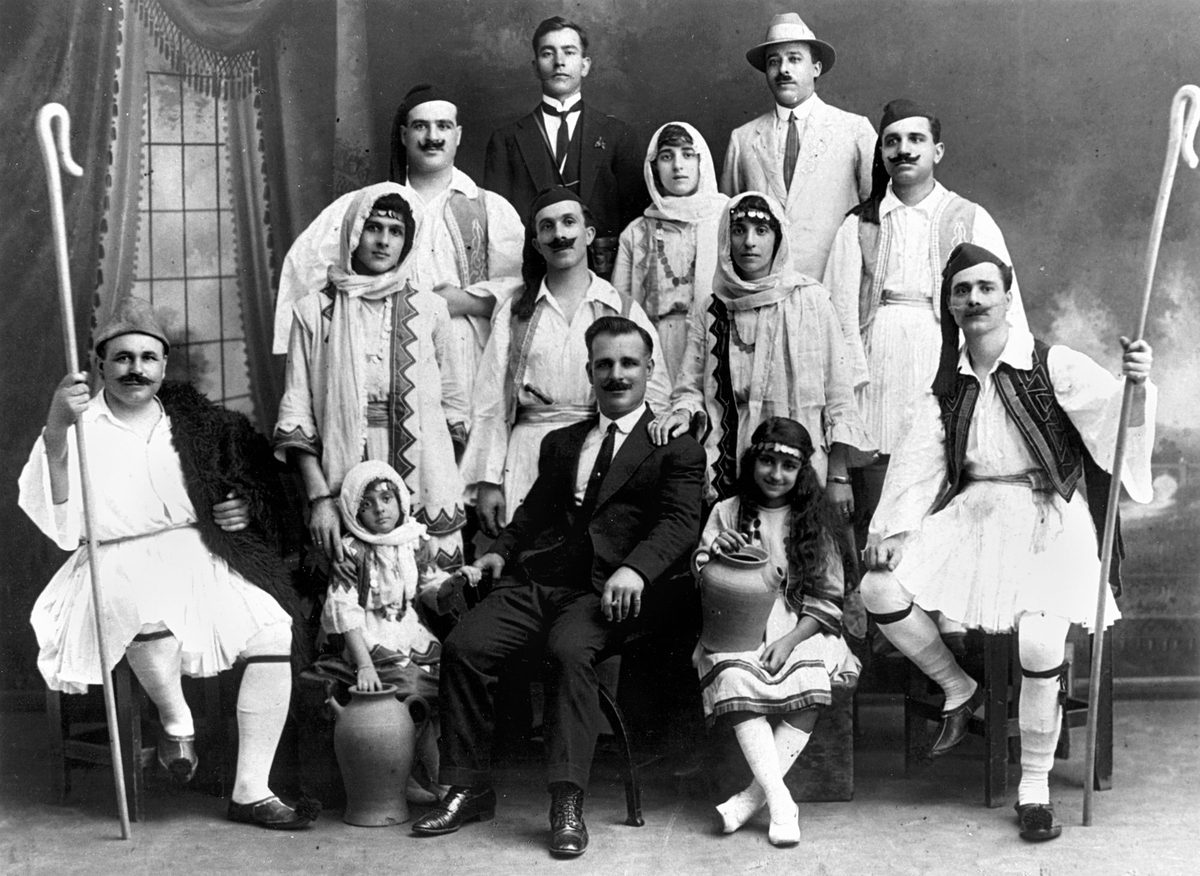 Cast of 'Golpho', a play produced by the Greek community in Brisbane, 1921