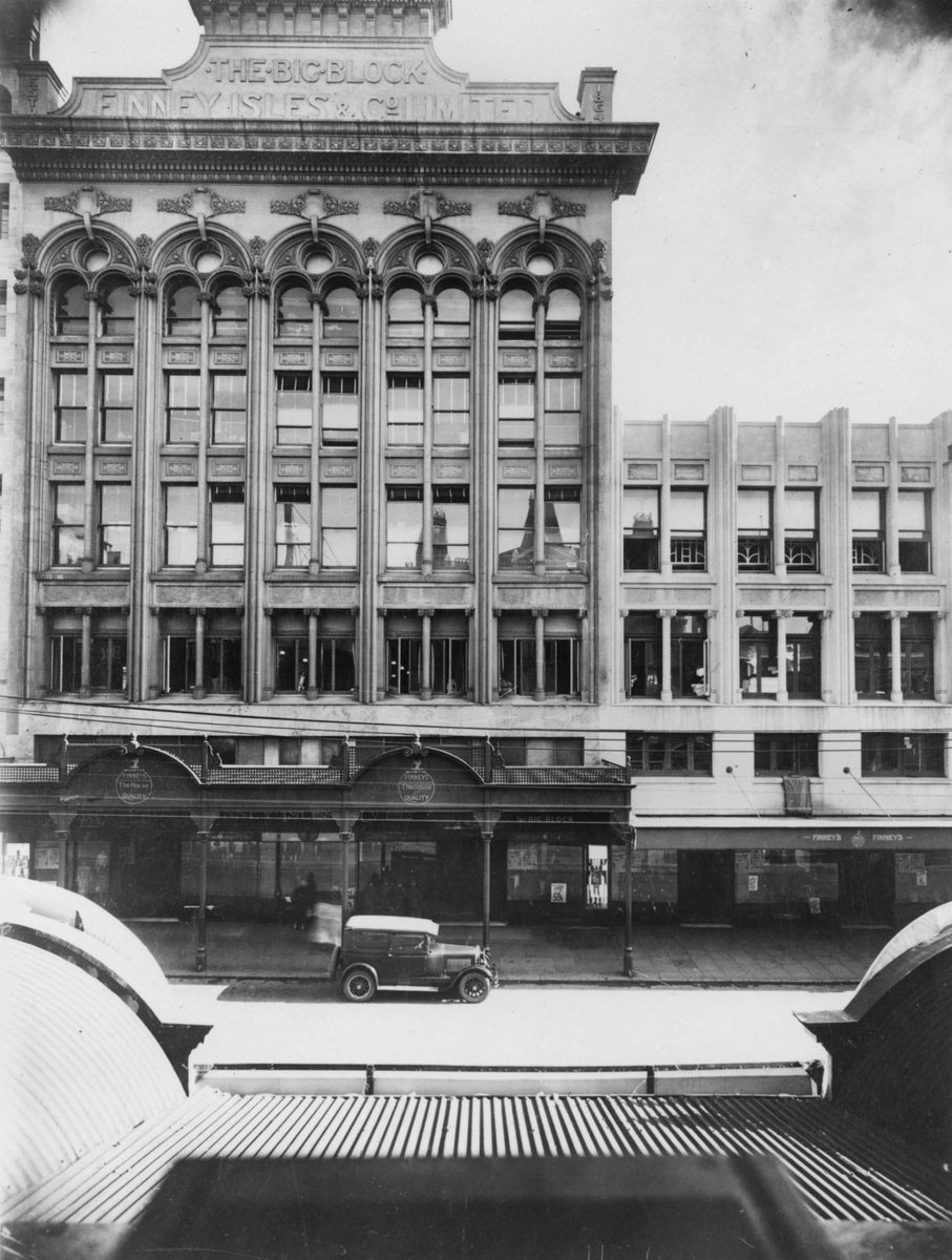 Finney Isles building in Queen Street, Brisbane, 1933