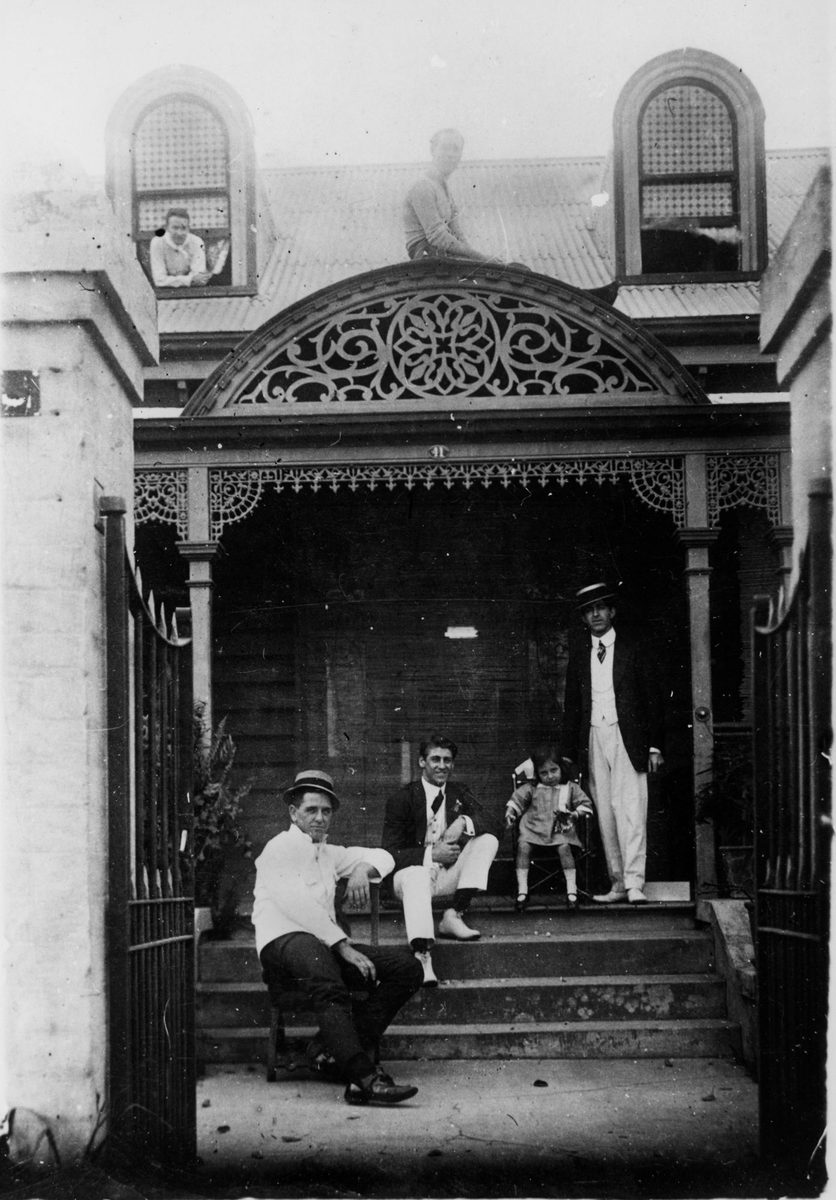 Brisbane family residence, Cairnsville in the suburb of New Farm, 1911