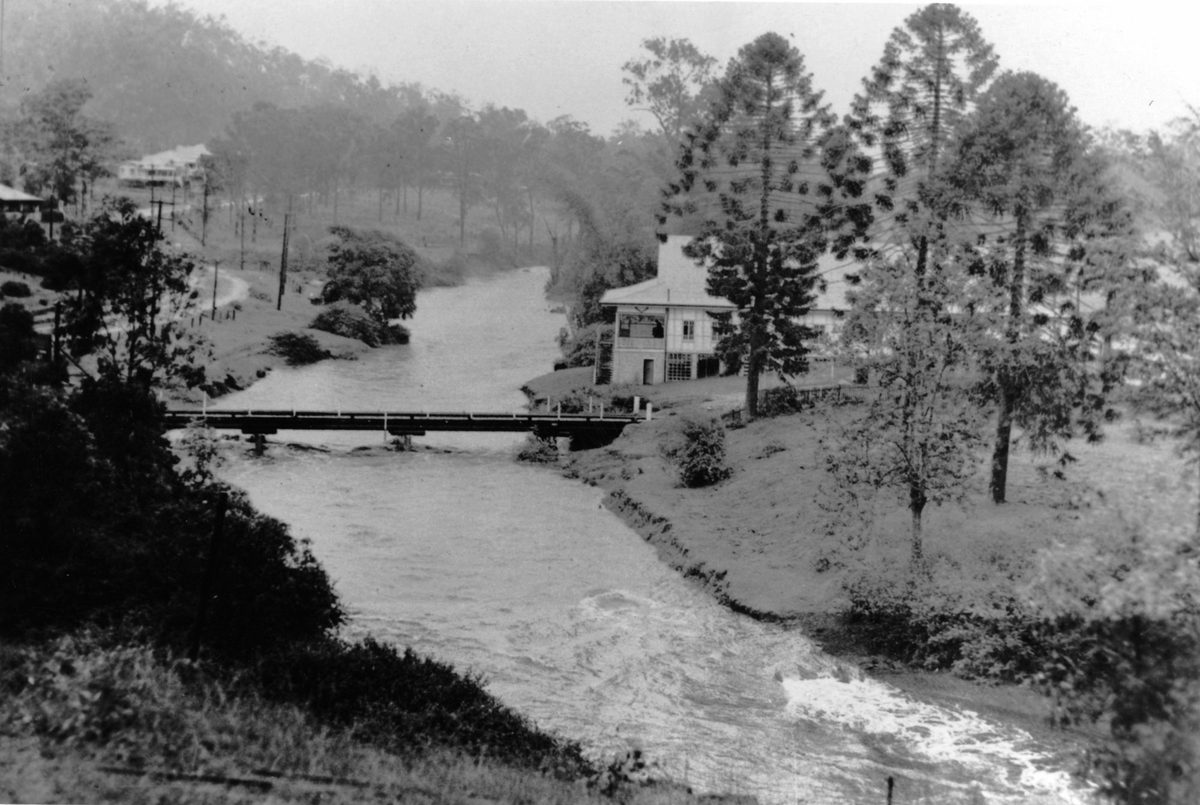 Floodwaters at Enoggera Creek, St. John's Wood, Brisbane, 1931