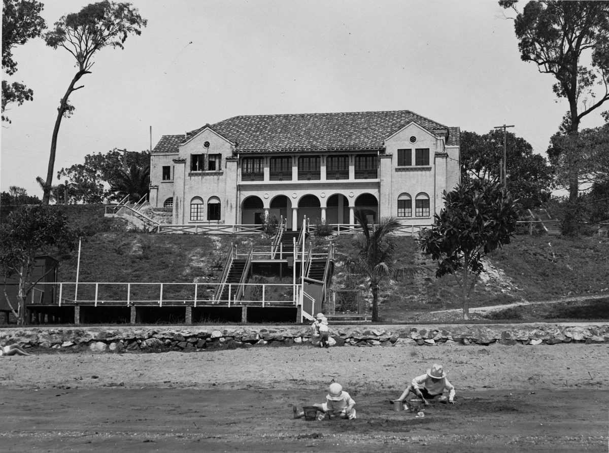 Moora Park Kiosk, Shorncliffe, 1935