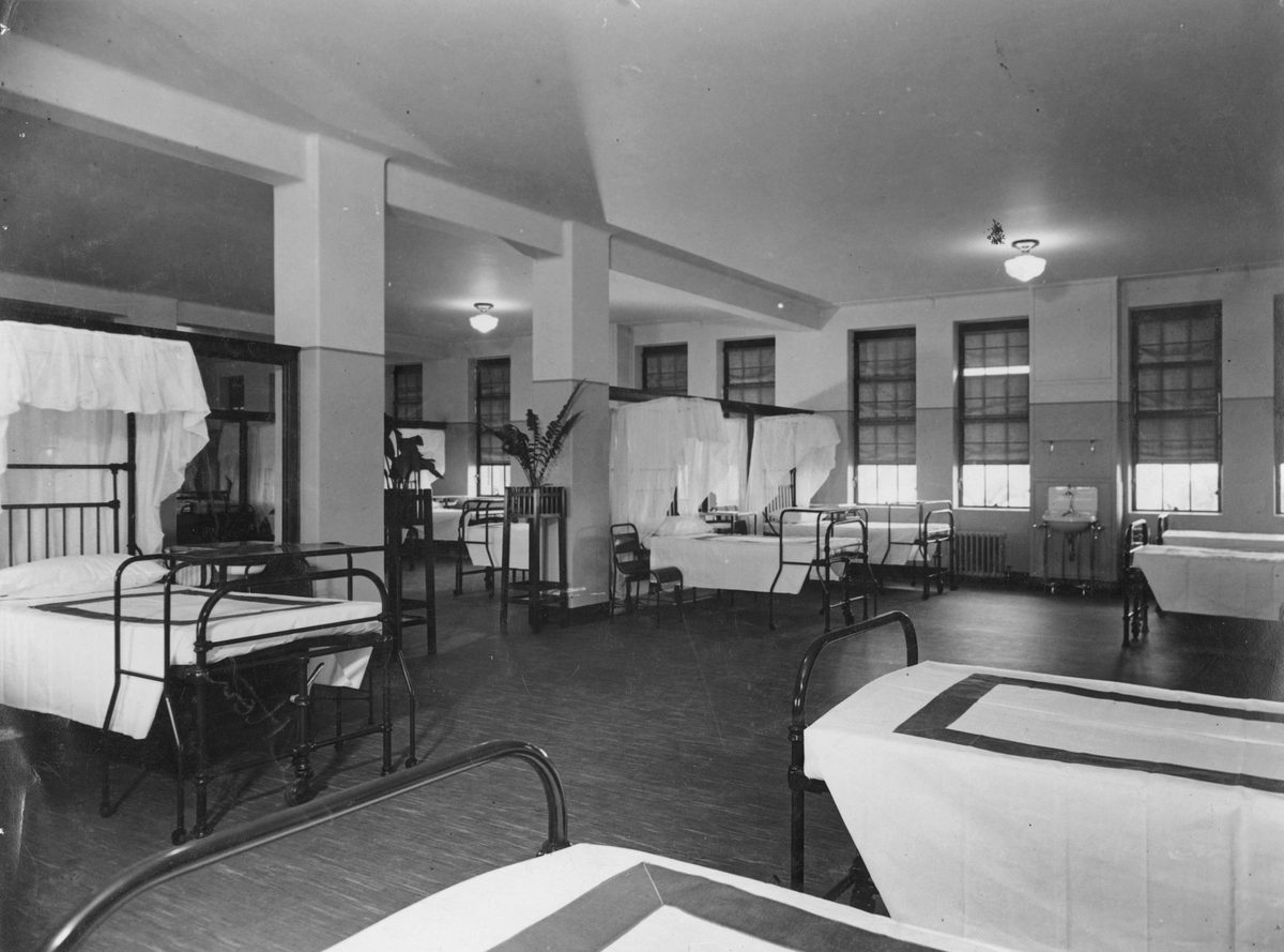 Maternity ward at the Royal Women's Hospital, Brisbane, March 1938