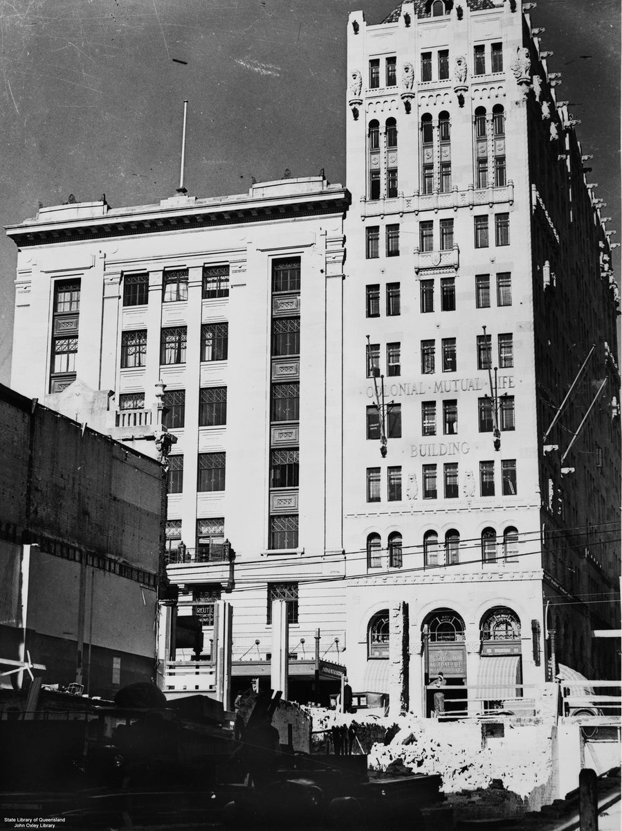 Demolition of the Daily Mail building Queen Street, Brisbane, 1935