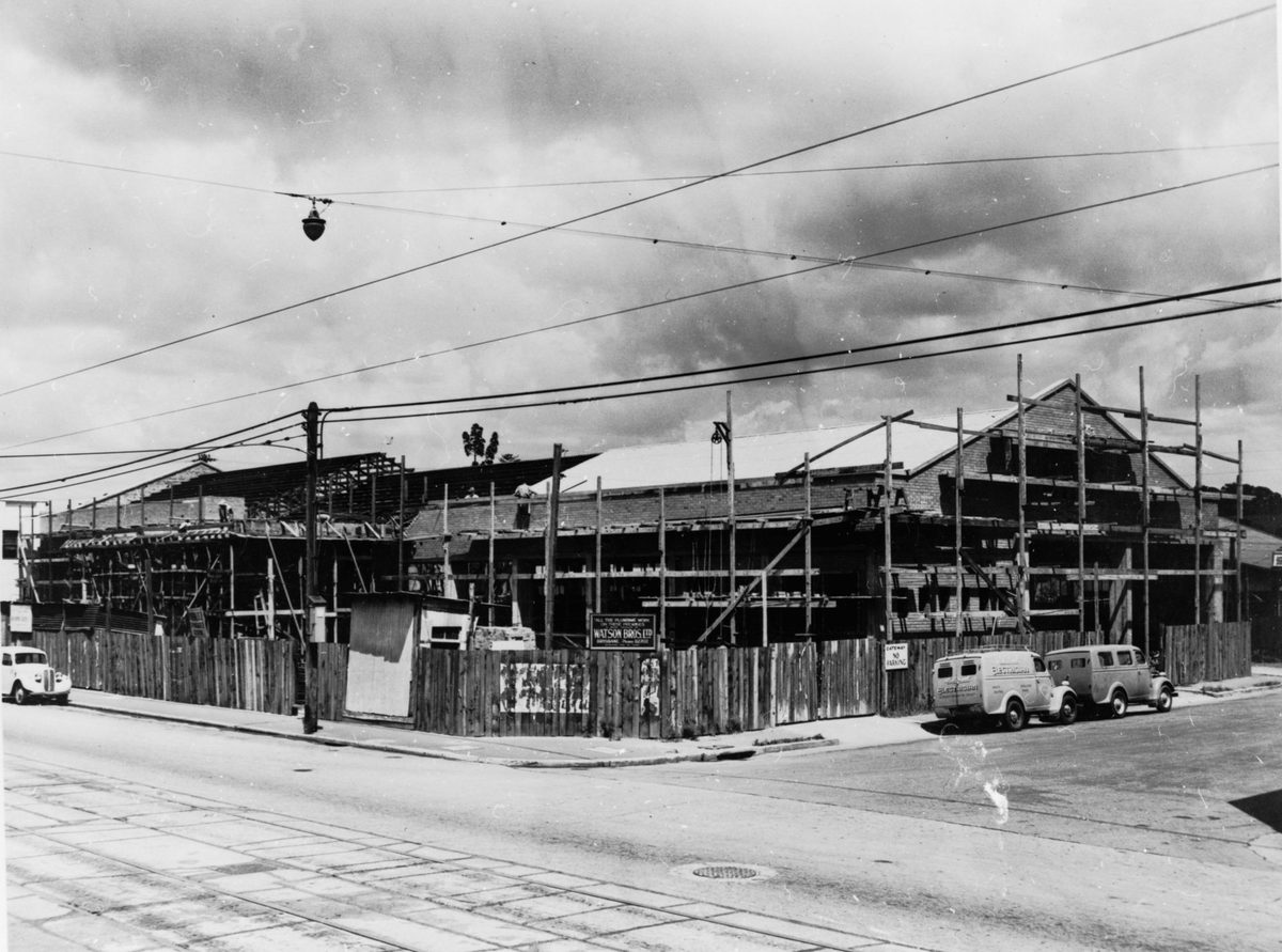 Construction of the new Greyhound bus terminal in Melbourne Street, South Brisbane, 1953