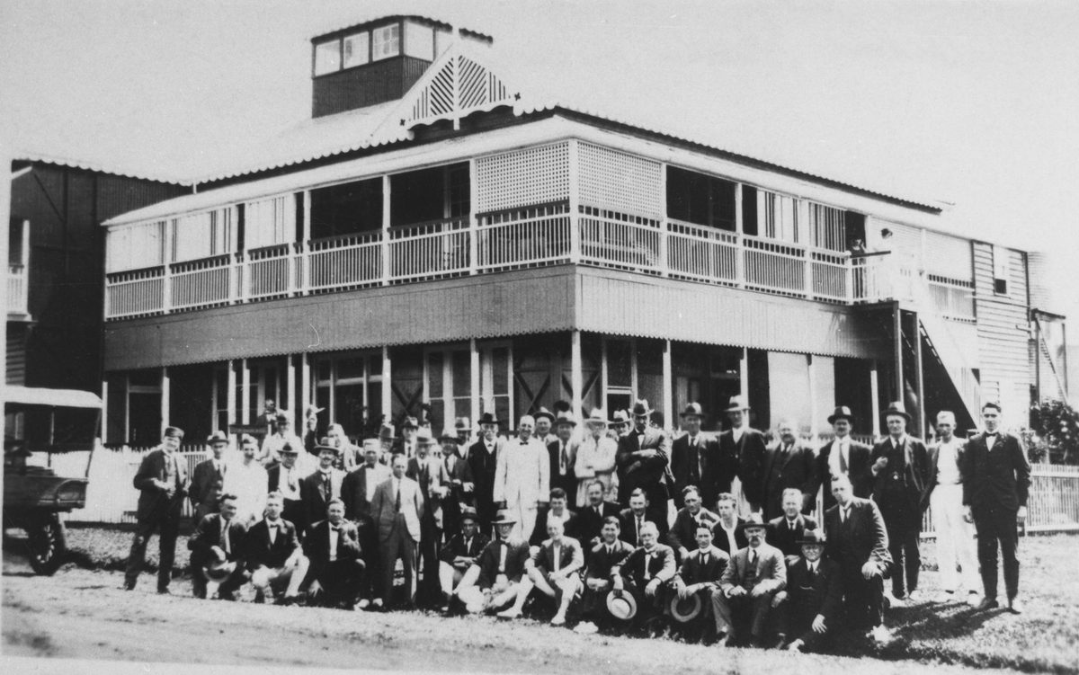 Members of the Brisbane Produce Merchants Association on the Association's annual outing, 1924