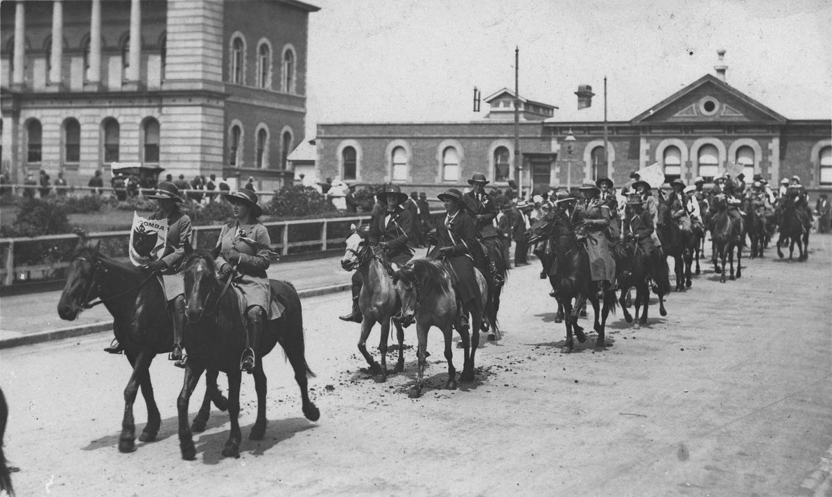 War Horse Day parade in Brisbane, 1918