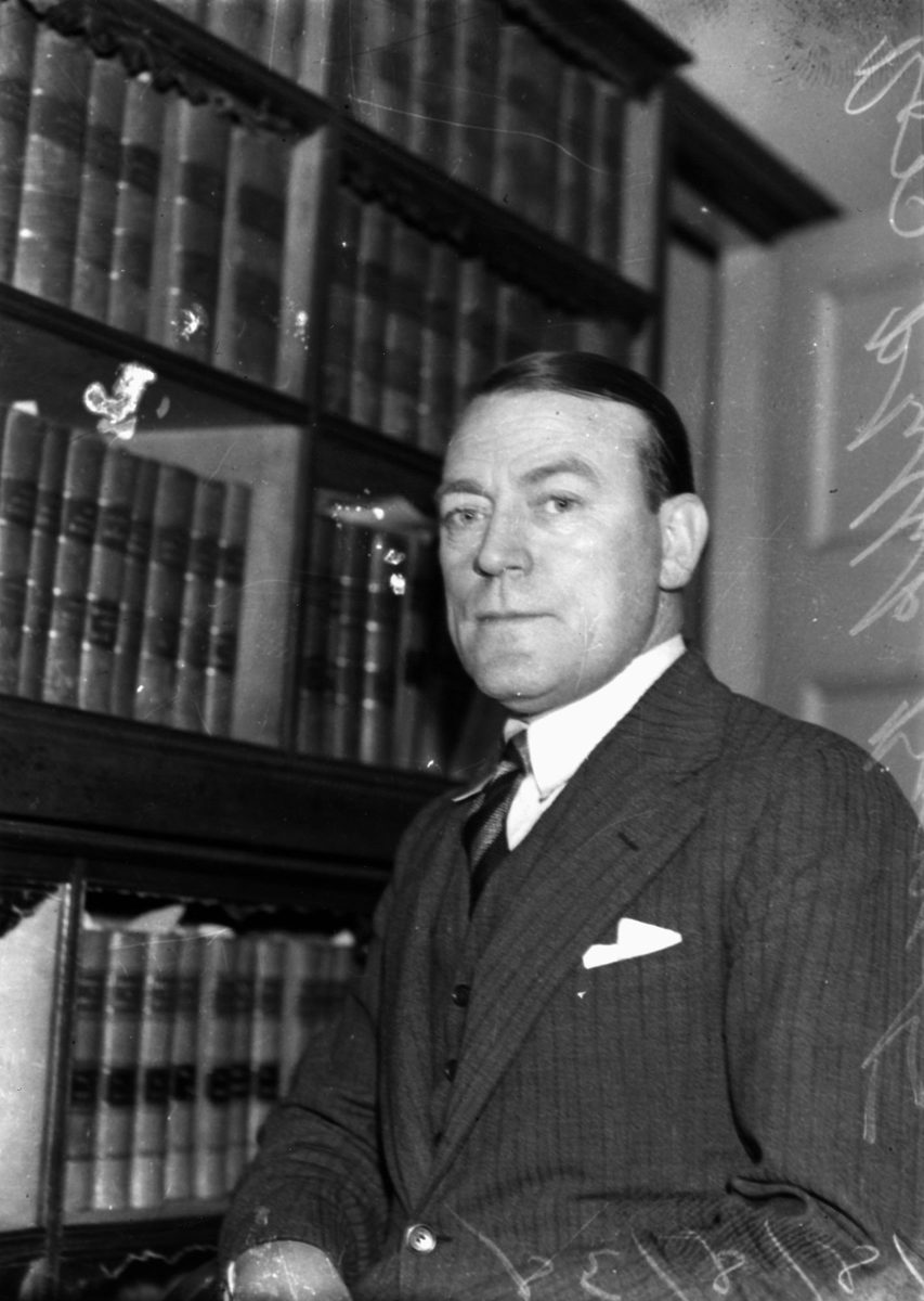 Sir Roslyn Foster Bowie Philp, 1895-1965
