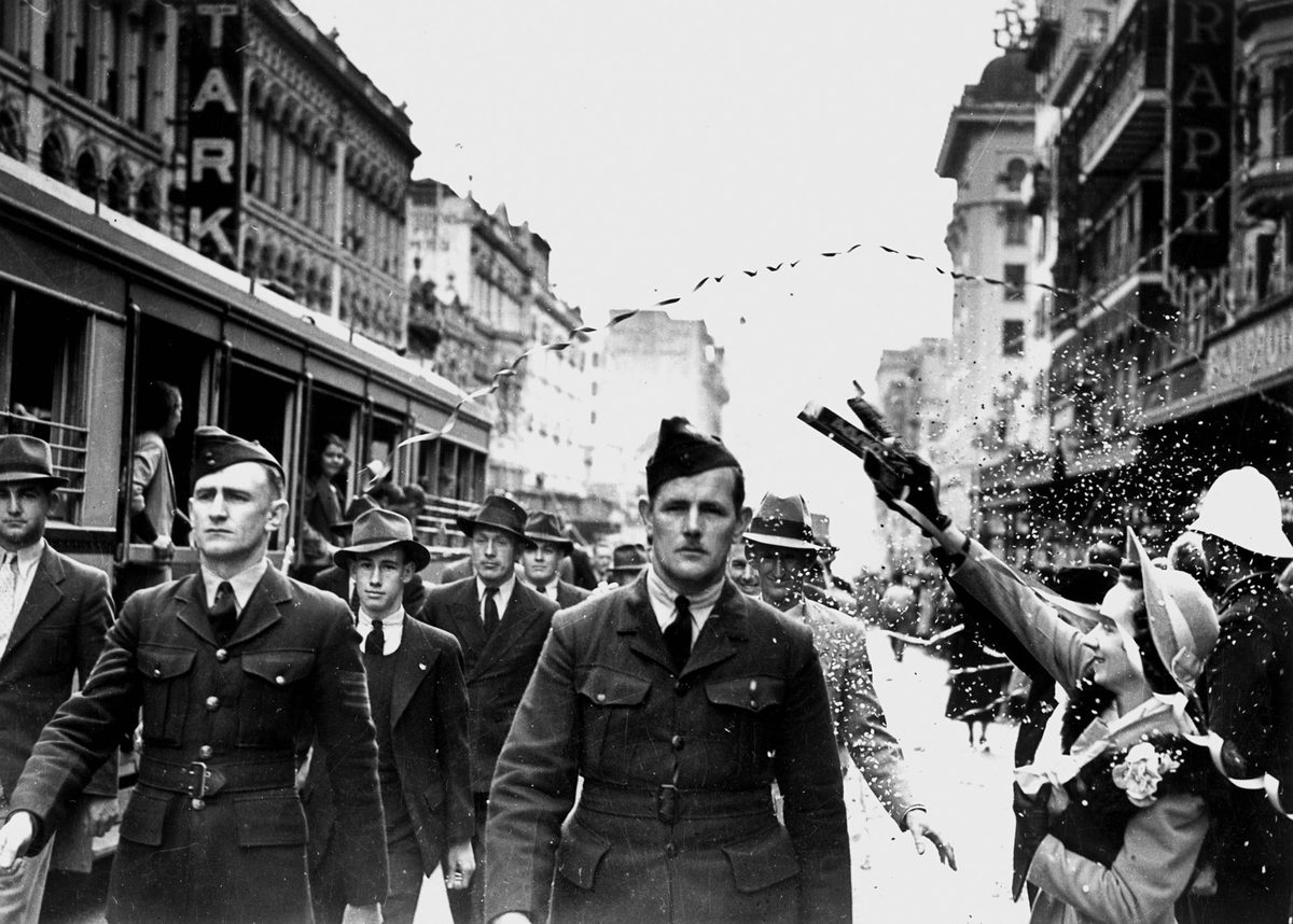Parade of RAAF recruits through Queen Street, Brisbane, August 1940