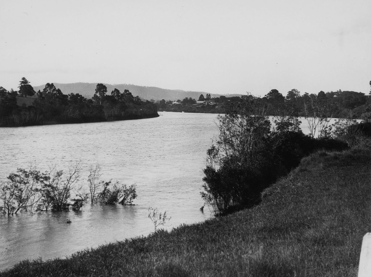 Rural scene across the river from Sherwood towards Fig Tree Pocket, Brisbane, Queensland, 1931