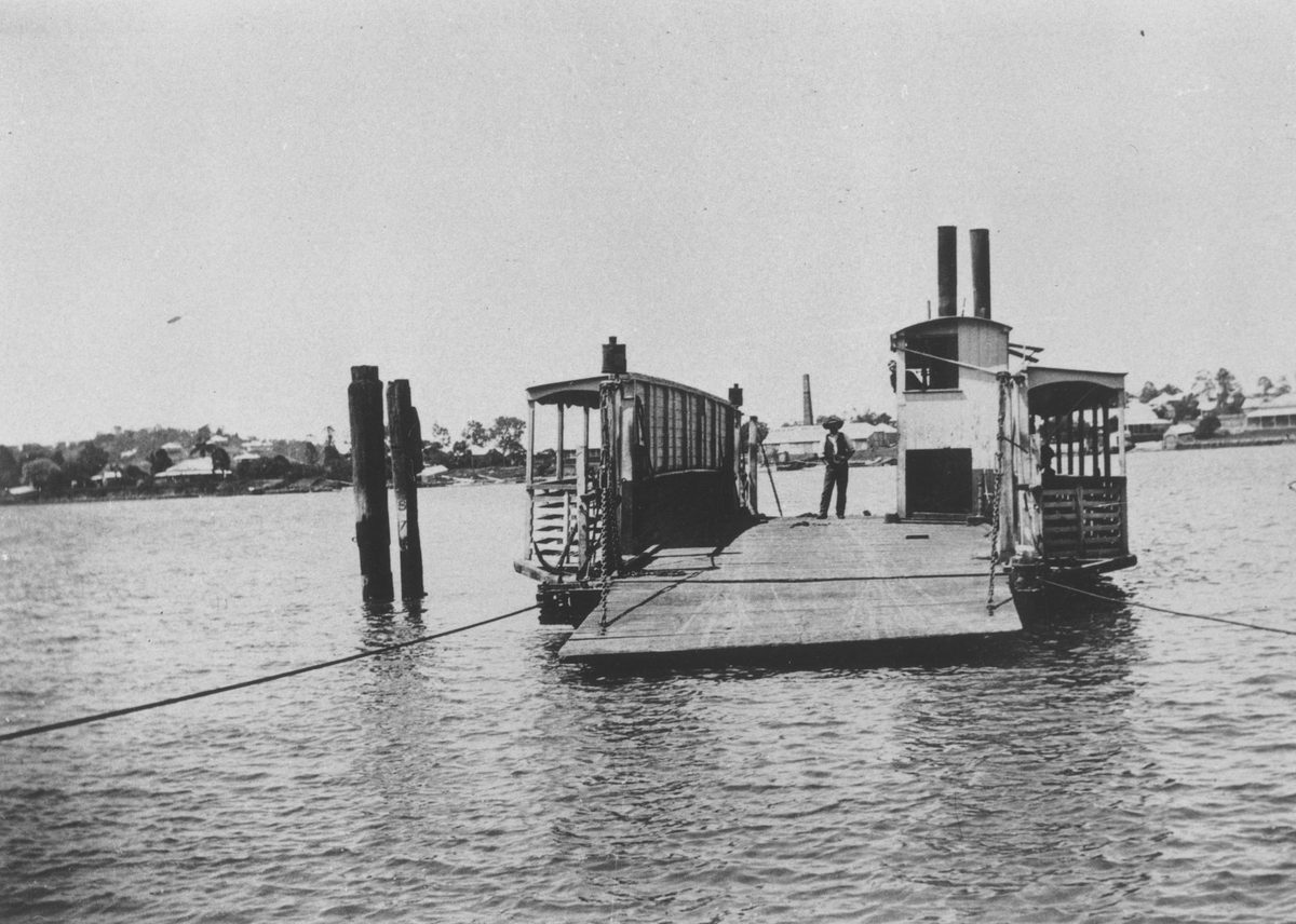 Bulimba Ferry on the Brisbane River, 1912