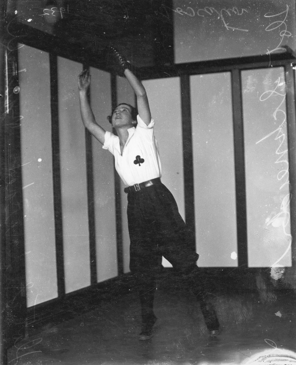Dot Schneider, a member of the Taxation Baseball Club, Brisbane, 1932