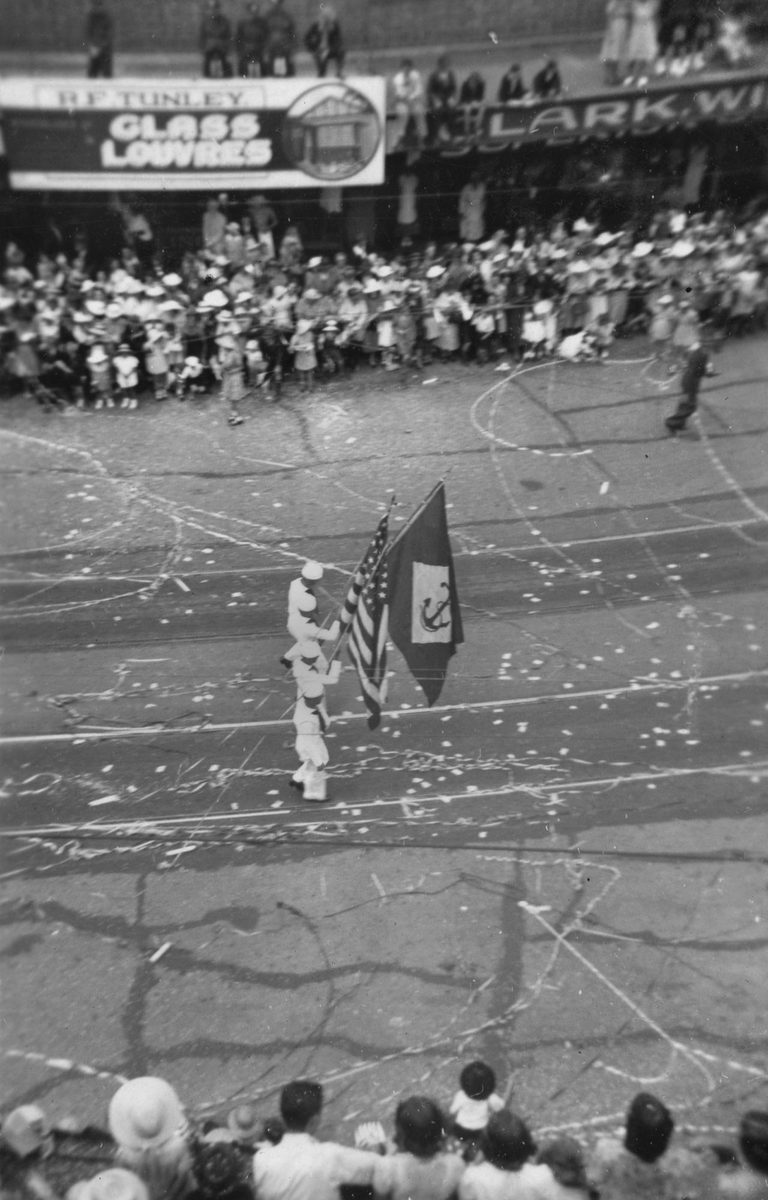 Parade of American sailors in Wickham Street, Brisbane, 1941