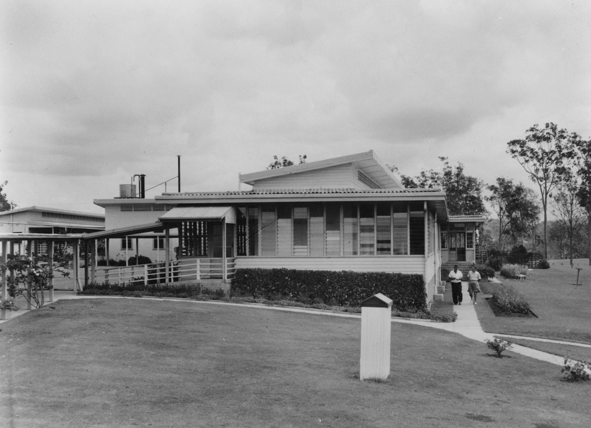 Side elevation of one of the wings of the Kenmore Sanatorium, Brisbane, 1954