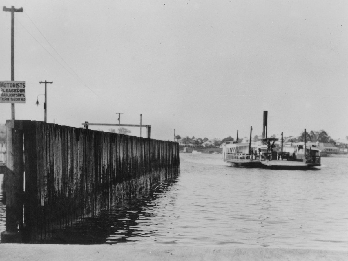 Bulimba vehicular ferry on the Brisbane River, 1929