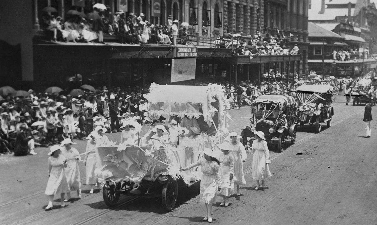 Peace Celebration Day procession in Brisbane, 1918