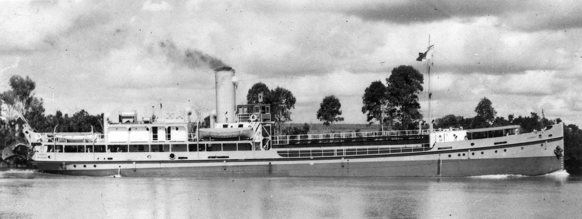 Steam dredge Echeneis, Brisbane, 1953
